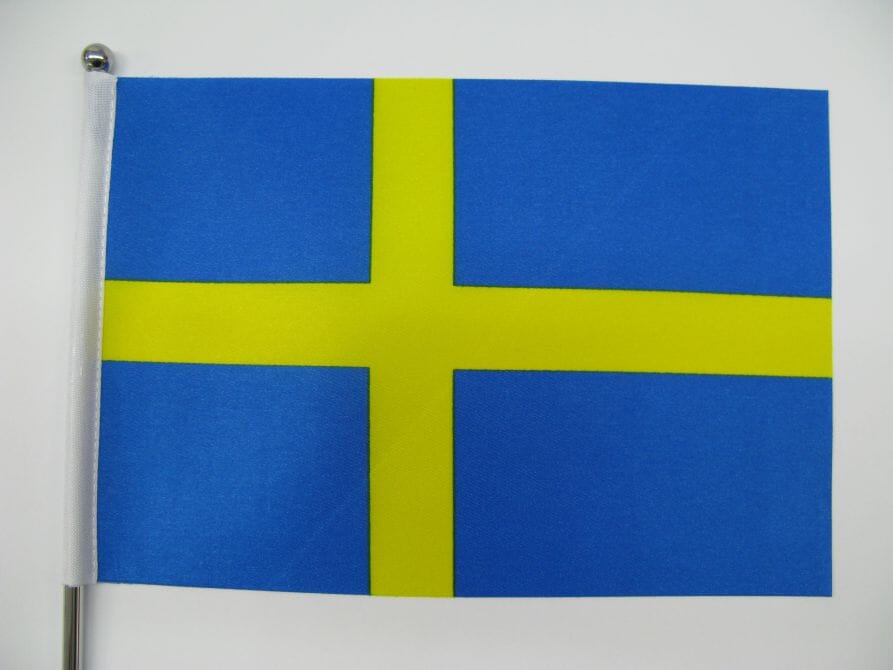Schweden Tisch-Fahne DeLuxe ohne St&auml;nder | 15.5 x 24 cm - Bild 2
