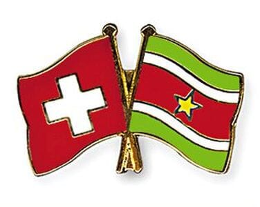 Freundschaftspin Schweiz-Surinam | Gr&ouml;sse ca. 22mm - Bild 1
