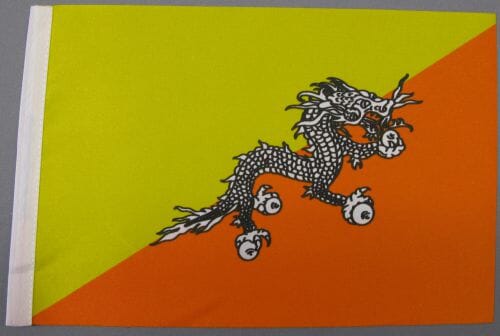 Bhutan Tisch-Fahne DeLuxe ohne St&auml;nder | 15.5 x 24 cm - Bild 2
