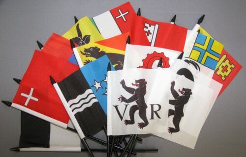 Tisch-Fahnen Set mit allen Kantonen | mit Fuss | 11 x 11 cm | 26 Fahnen - Bild 1