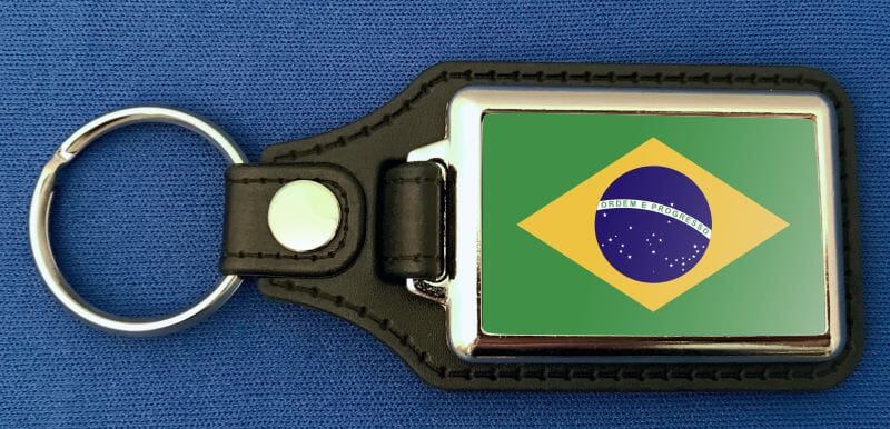 Brasilien Schl&uuml;sselanh&auml;nger aus Metall und Kunstleder | ca. 95 X 37 mm - Bild 1