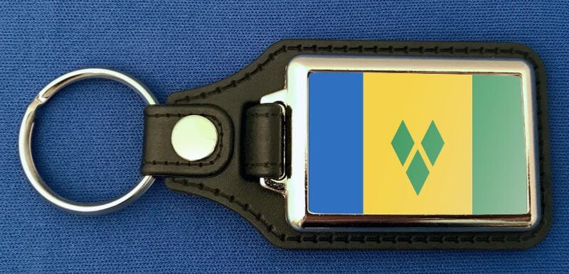 St. Vincent und die Grenadinen Schl&uuml;sselanh&auml;nger aus Metall und Kunstleder | ca. 95 X 37 mm - Bild 1