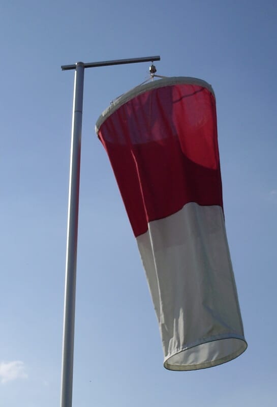 Windsack rot / weiss in Top-Qualit&auml;t | 45 x 180 cm - Bild 2