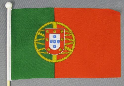 Portugal Tisch-Fahne aus Stoff mit Holzsockel | 22.5 x 15 cm - Bild 2