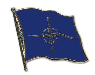 Flaggen Pin NATO geschwungen | ca. 20 mm - Bild 1