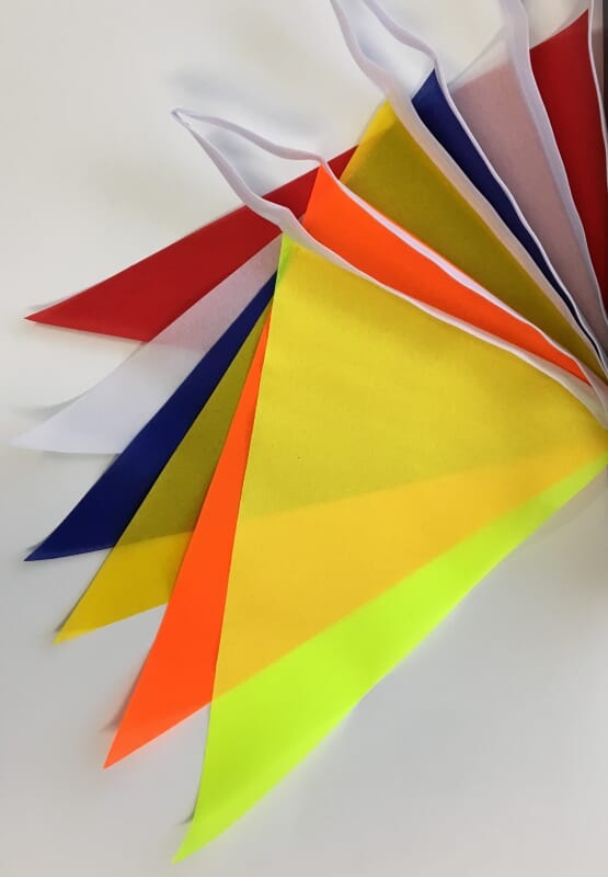 Wimpelkette mit 6 verschiedenen Farben gedruckt aus Stoff | 50 Wimpel 20 x 30 cm 20 m lang - Bild 2
