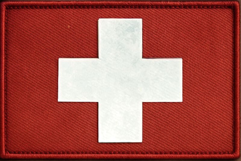 Patch Sticker zum aufb&uuml;geln Schweiz mit reflektierendem Kreuz| 5 x 8 cm - Bild 1