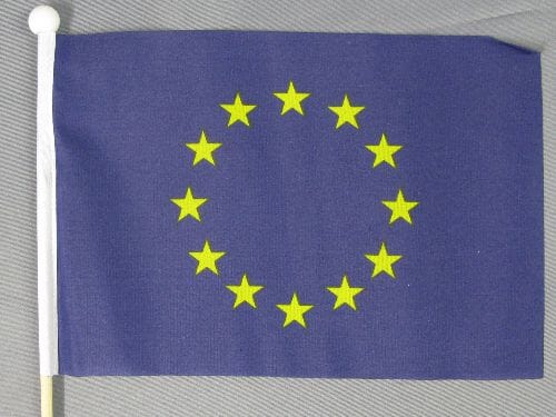 Europ&auml;ische Union Tisch-Fahne aus Stoff mit Holzsockel | 22.5 x 15 cm - Bild 2