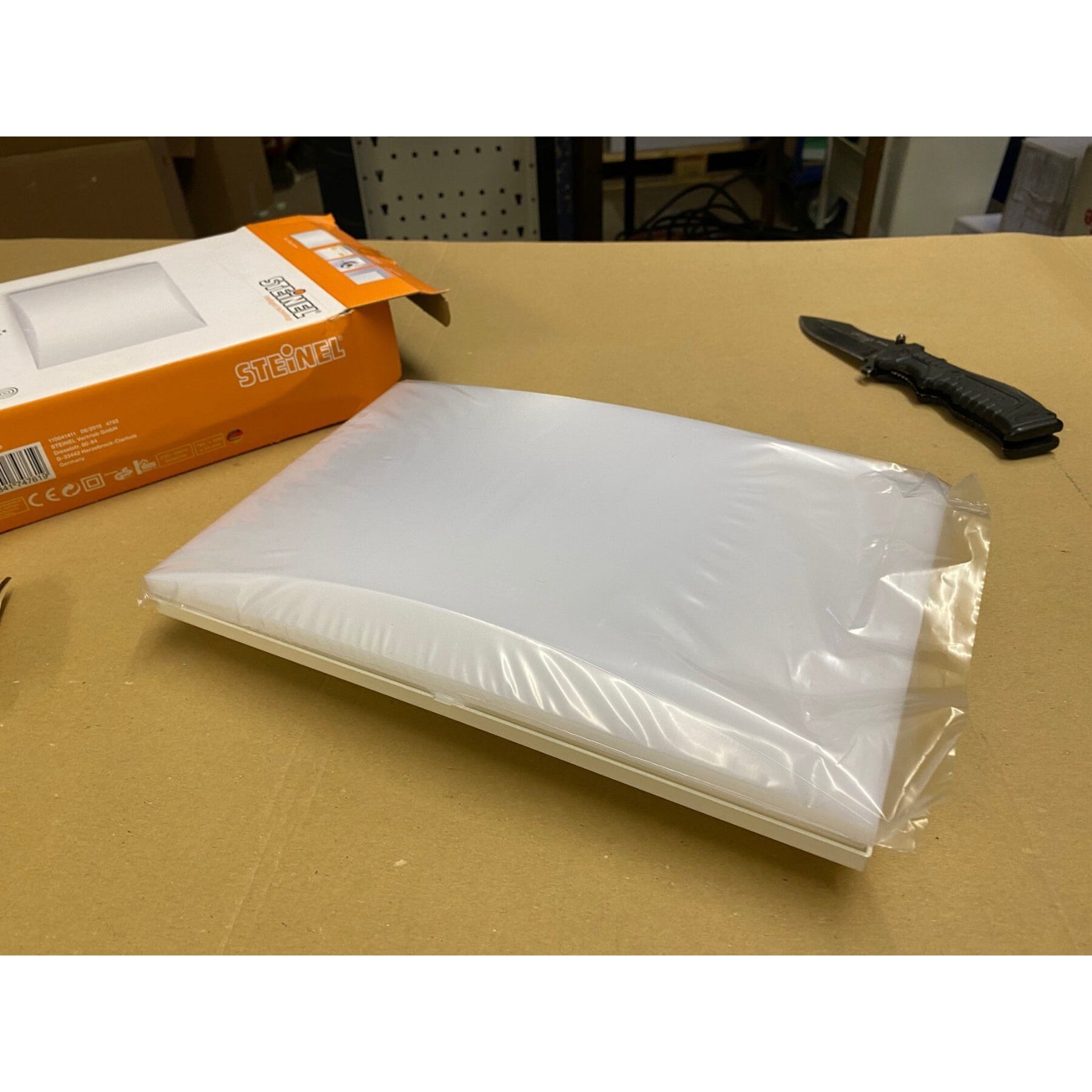 neuer LED Sensor Treppenhausleuchte 50.- statt 139.-