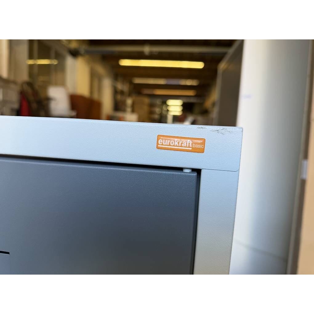 neuer 2er Garderobenschrank von Eurokraft