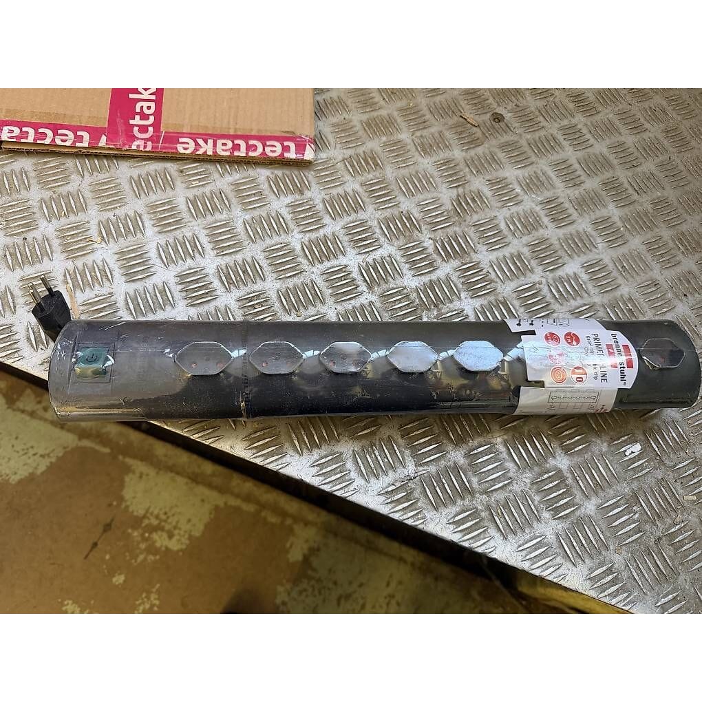 neue Steckdosenleiste Brennstuhl, Primera-Line, 8-fach