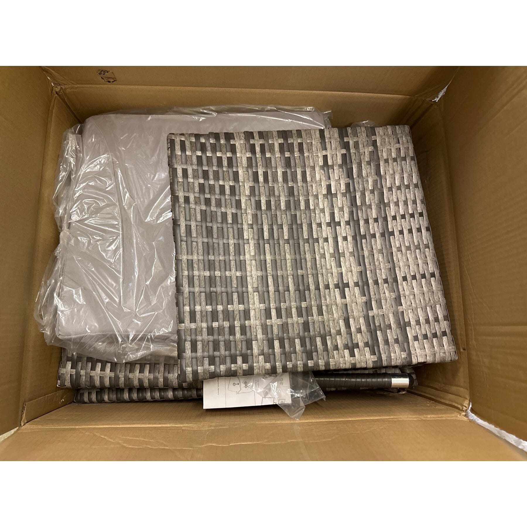 neuer Rattanstuhl grau/hellgrau inkl Sitzkissen