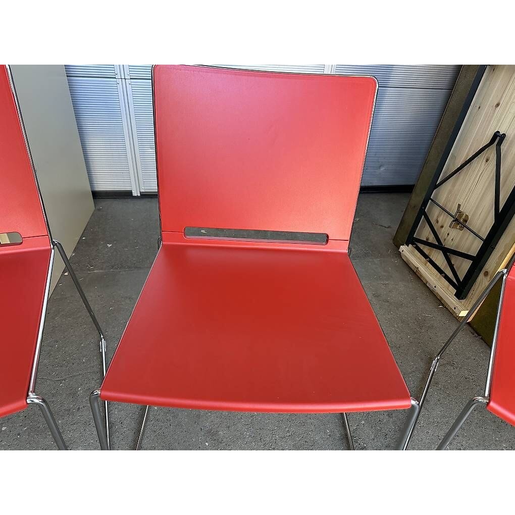 4 Stk. neue LaFilo stapelbare Designer Stühle in rot