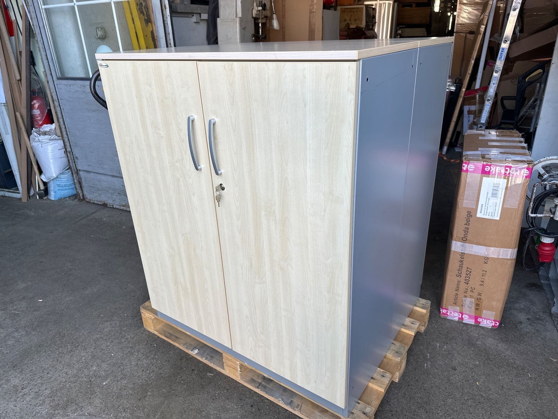 Review Büroschrank Aktenschrank abschliessbar Ahorn ab Ausstellung