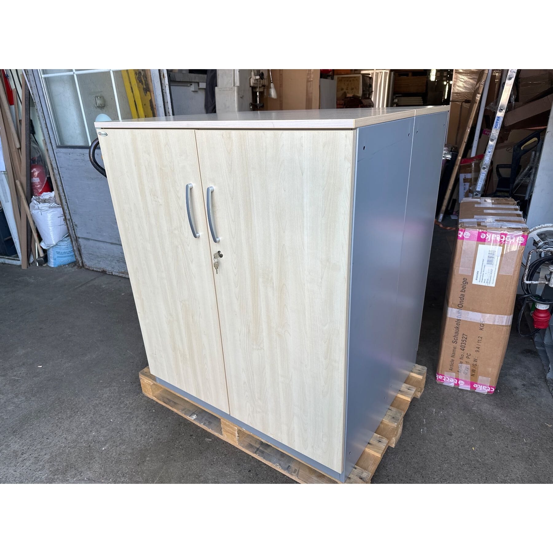 Büroschrank Aktenschrank abschliessbar Ahorn ab Ausstellung