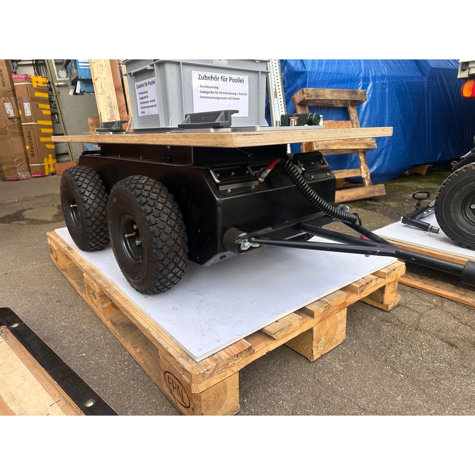 Polizei-Roboter 6-Rad mit Anhänger Top Zustand