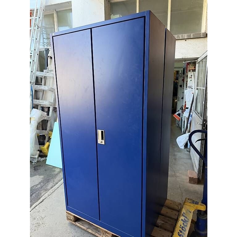 Sehr schöne blaue Lista Metallschränke 100x40x195cm