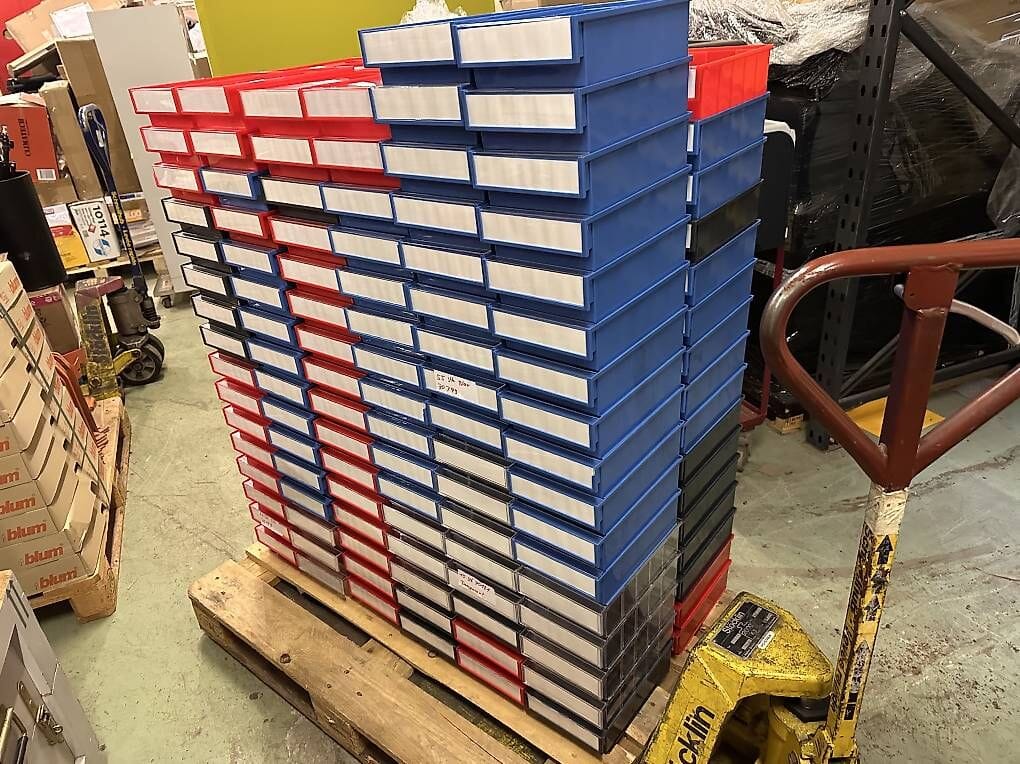 Review 194 Stk neue TRESTON Lagerschubladen in div Farben