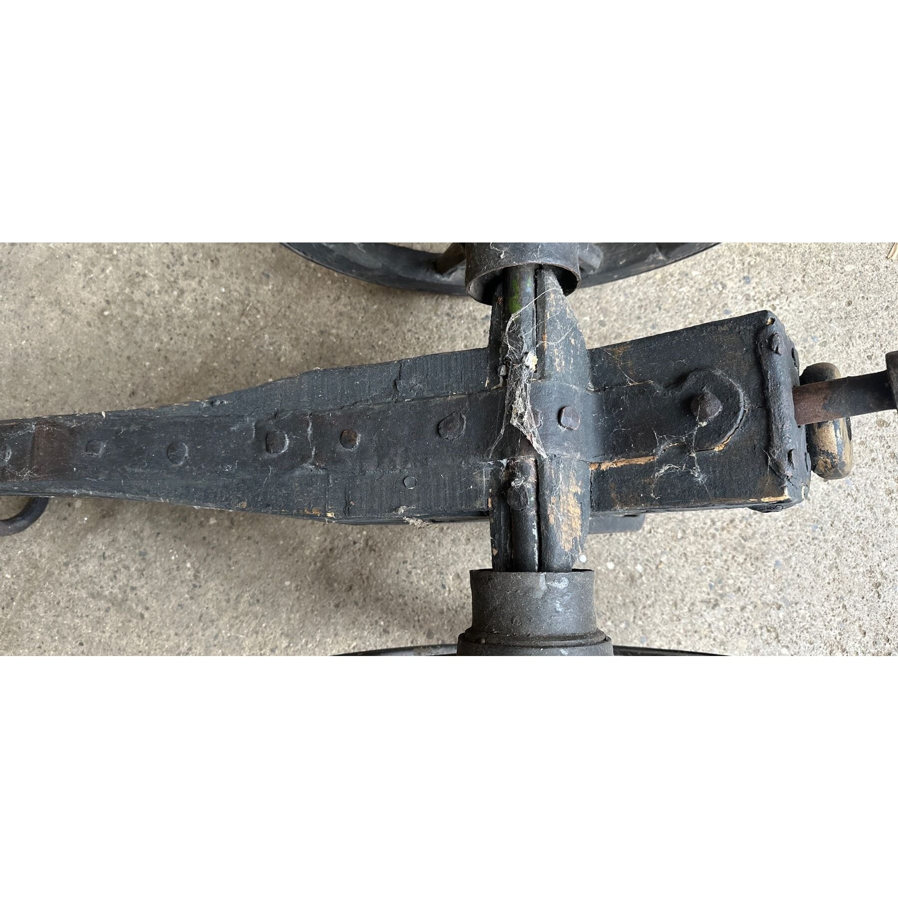 Antike Kanone, Sammlerstueck aus Holz/Messing 47h83xh42cm