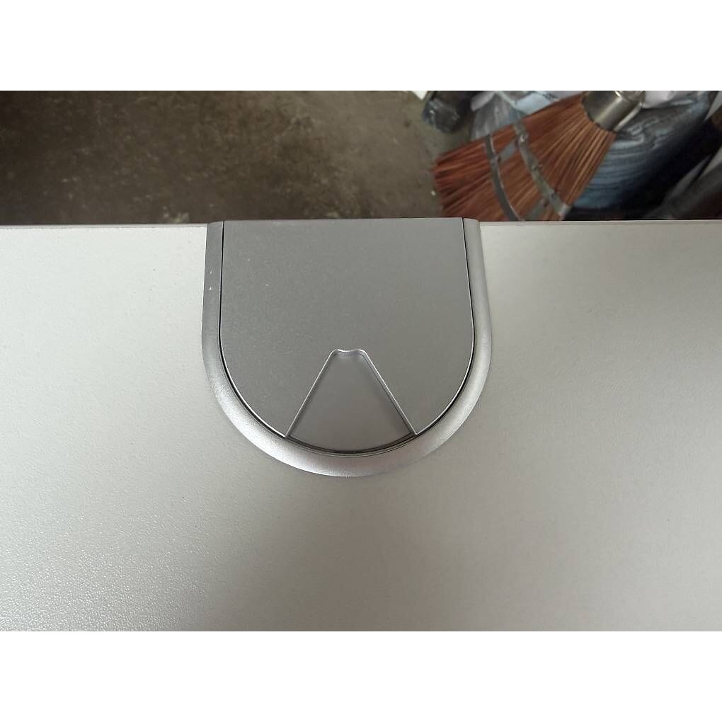 neuer Tisch Quadrat, C-Fuss, B 800 x T 800 x H 717 mm