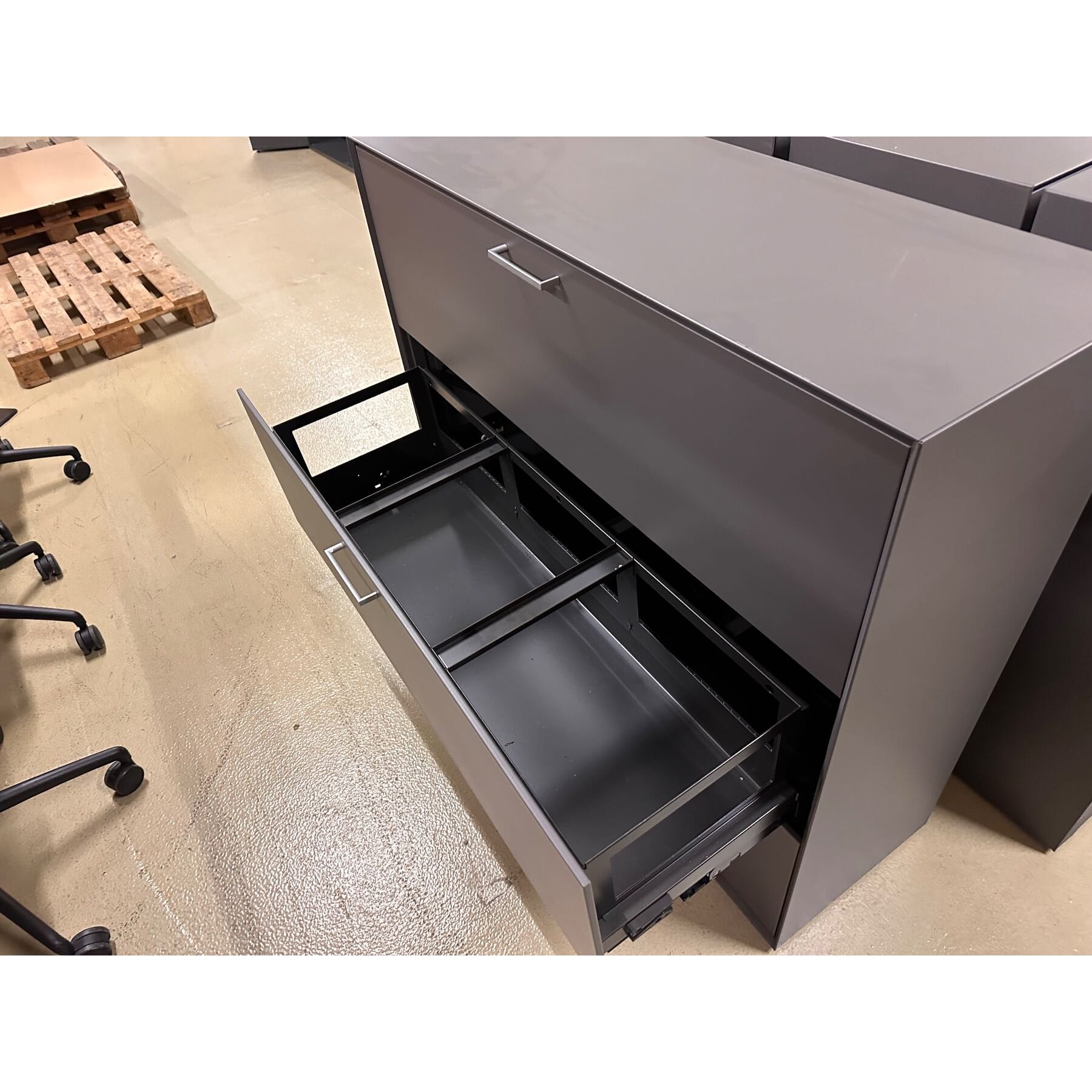 schöner 3er Sideboard Hängemappenschrank 40x120xh110cm