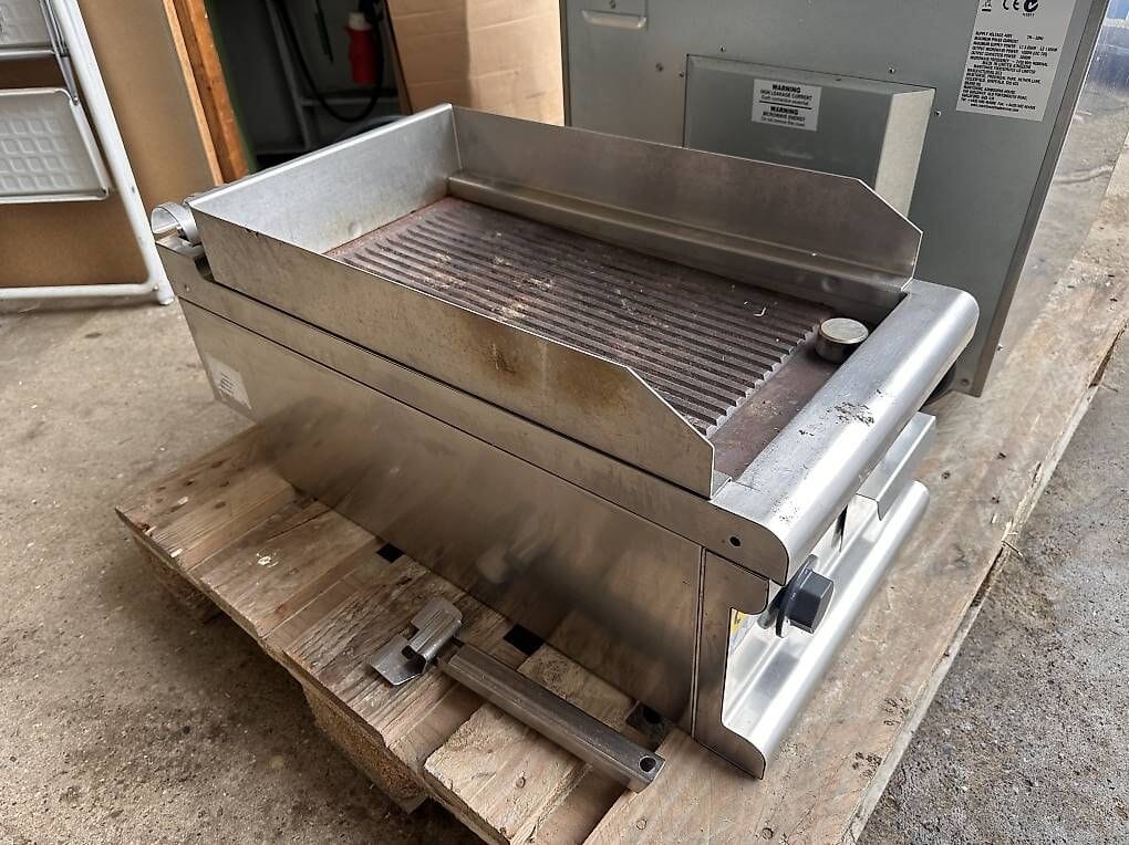 Review Profi Gastro Bratplatte Tischgrill von Electrolux 380V