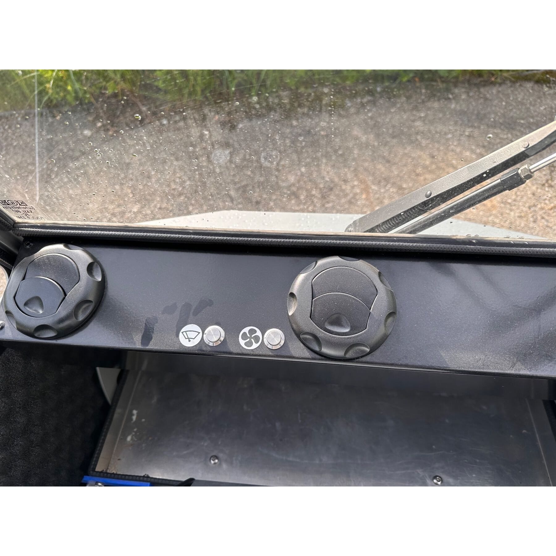 Poni Elektromobil Seniorenfahrzeug Swiss Made