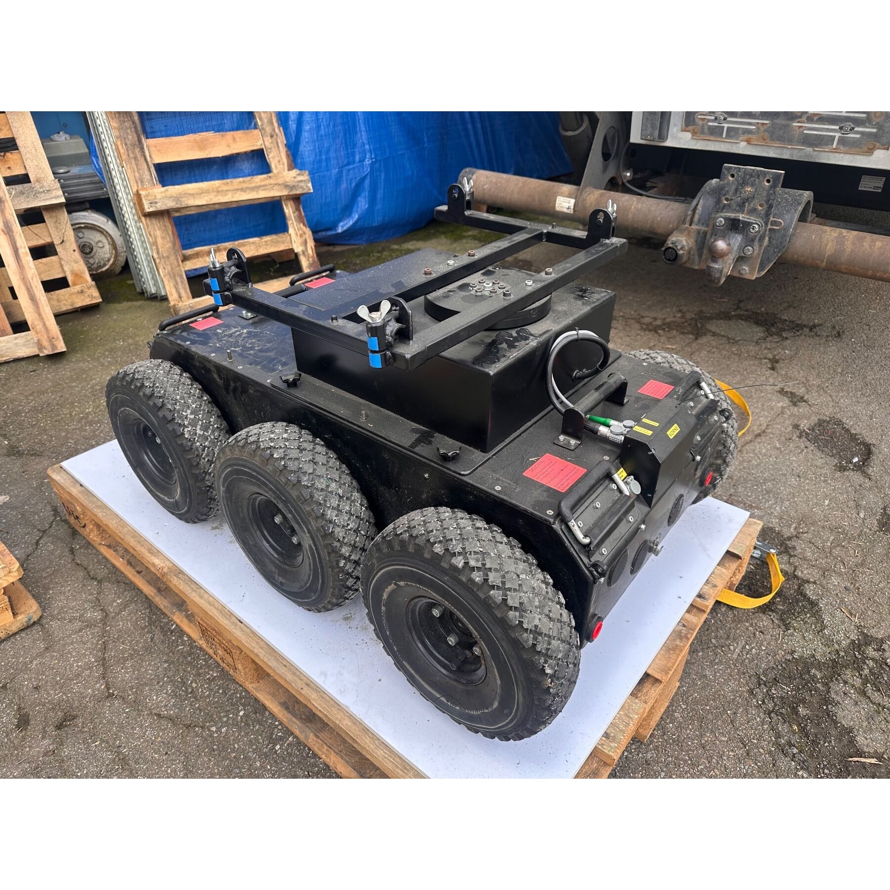 Polizei-Roboter 6-Rad mit Anhänger Top Zustand