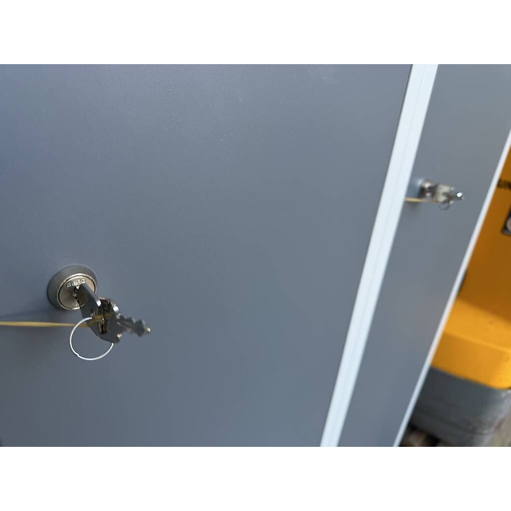 neuer 2er Garderobenschrank von Eurokraft