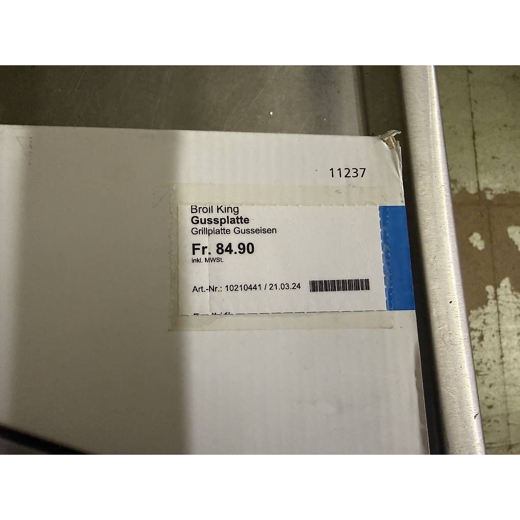 neue Broil King Grillplatte / Gussplatte 33.4x26.5