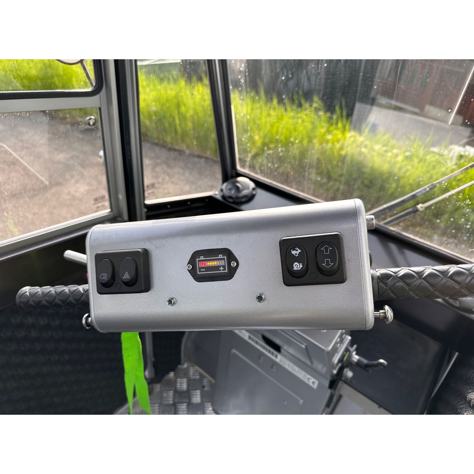 Poni Elektromobil Seniorenfahrzeug Swiss Made