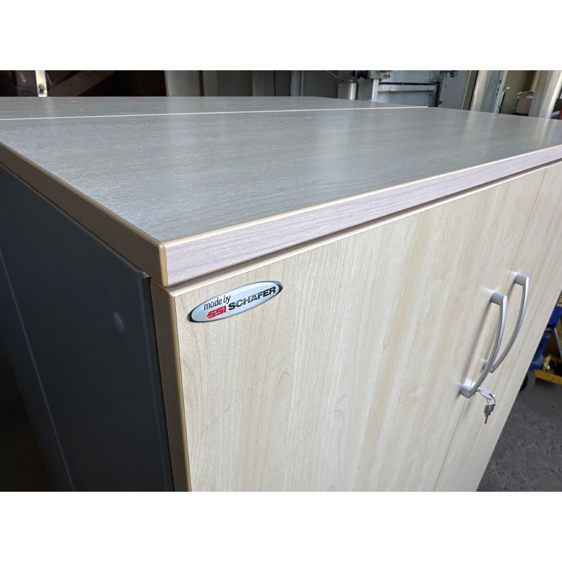 Büroschrank Aktenschrank abschliessbar Ahorn ab Ausstellung