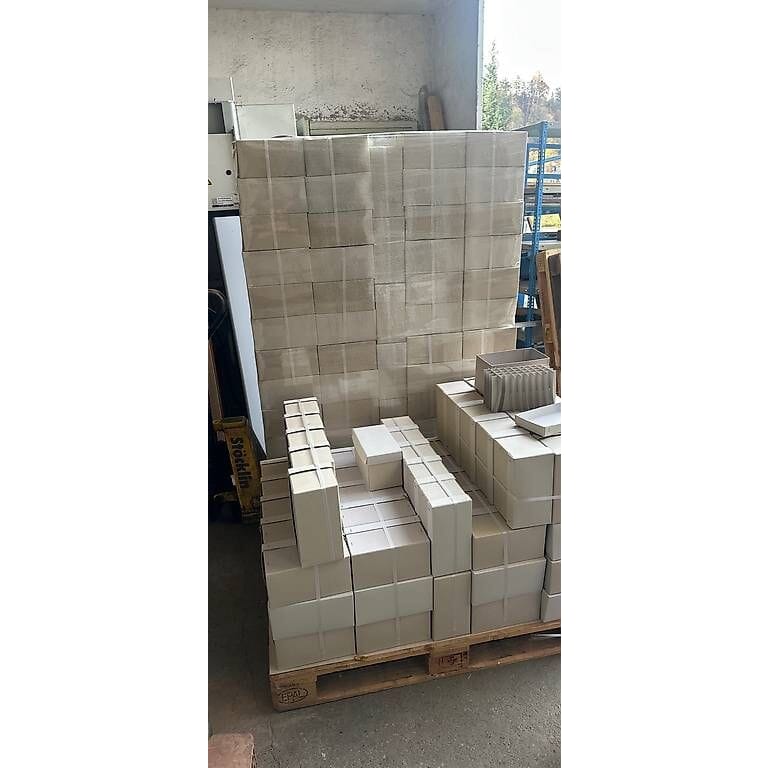 240Stk Versandschachteln mit Deckel 252/127xh144mm