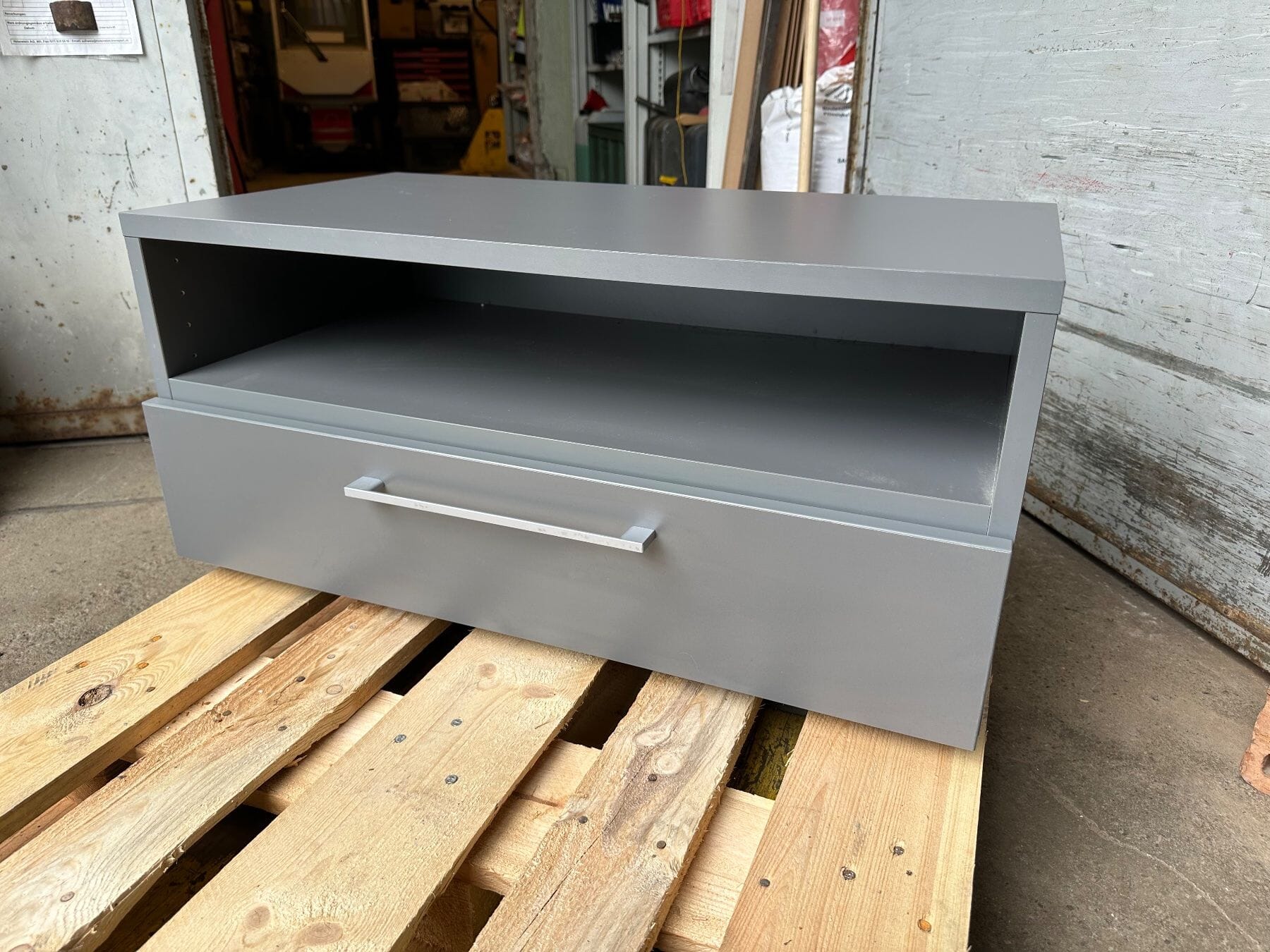 Review neues TV Mobilar mit 1Tablar und 1Nische 80x44x36cm