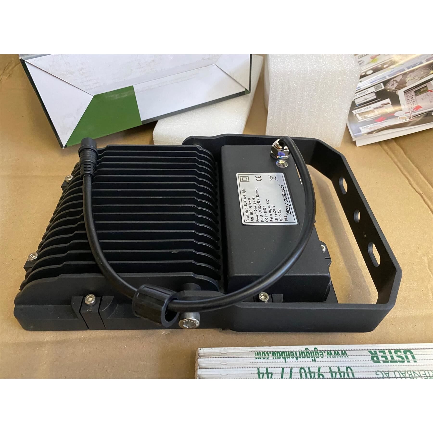 LED Powerstrahler Super,24W  für Aussenbereich