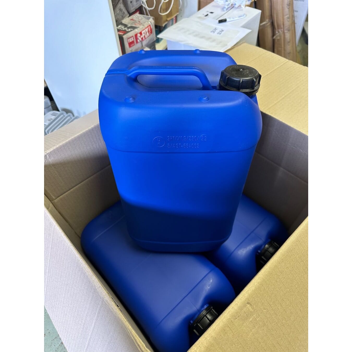 5 neue, blaue 25l Kanister