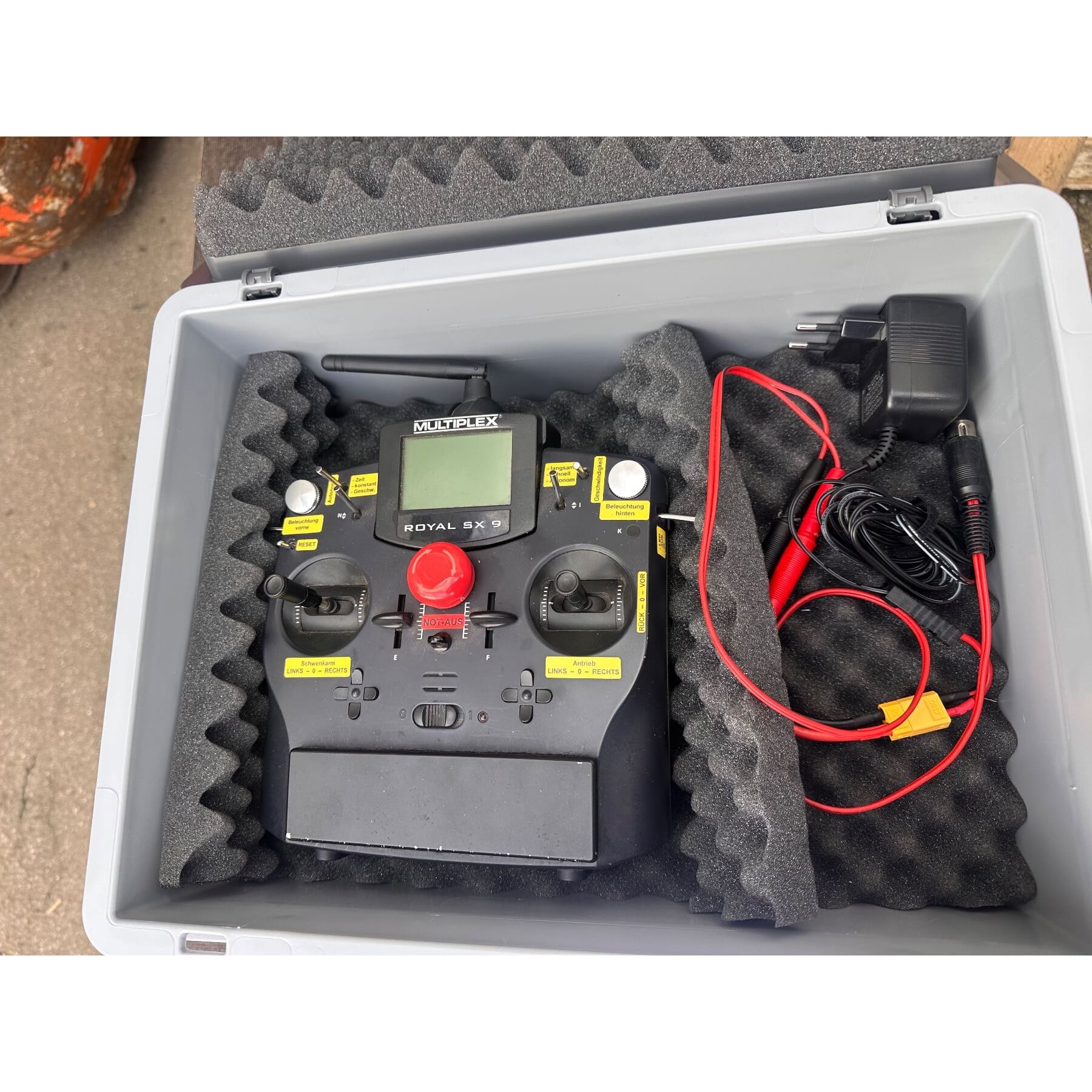 Polizei-Roboter 6-Rad mit Anhänger Top Zustand