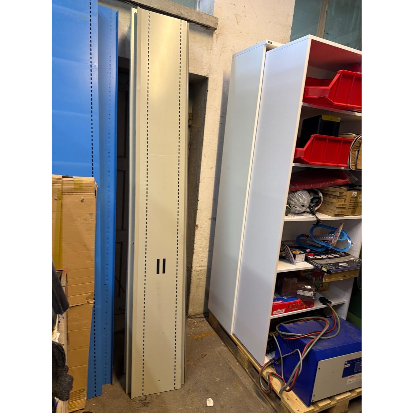 schönes Lista Metallregal bzw. Steckregal 500x 30x250cm