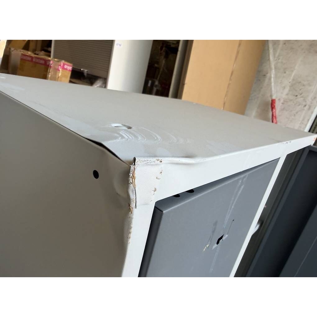 neuer 2er Garderobenschrank von Eurokraft