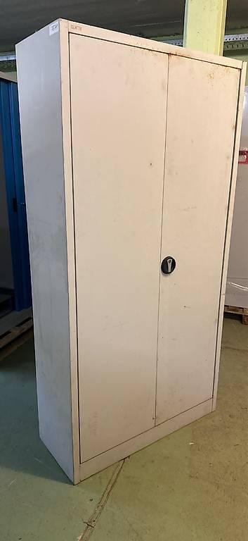 Review Metallschrank mit 2 Tablare, 100x40x195cm