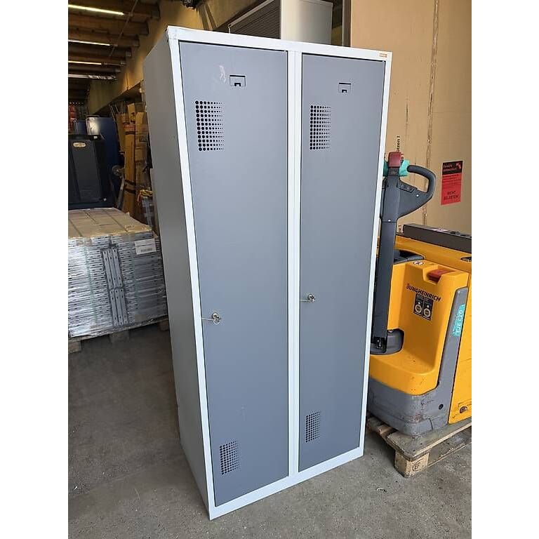 neuer 2er Garderobenschrank von Eurokraft