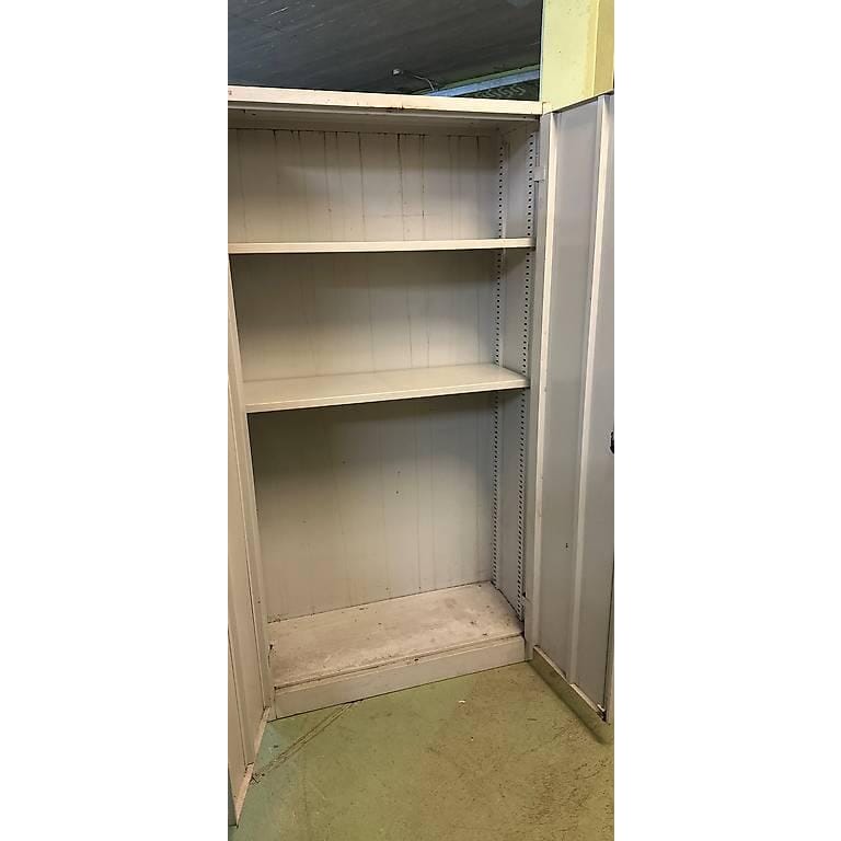 Metallschrank mit 2 Tablare, 100x40x195cm