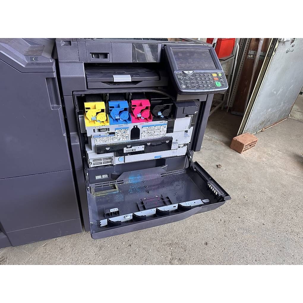 Kyocera TASKalfa 3051ci Farblaserdrucker inkl Finisher