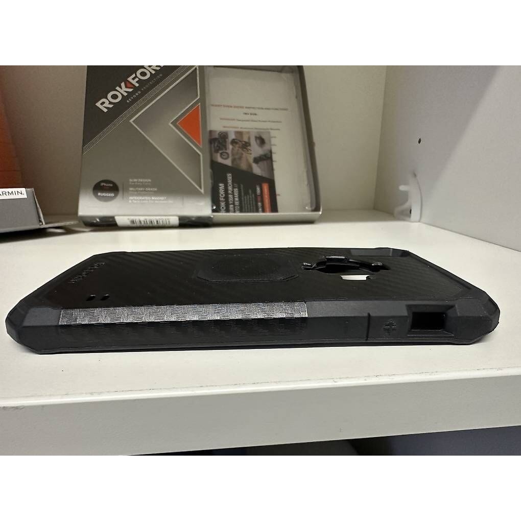 neue Rokform - iPhone XR Magnetische Hülle