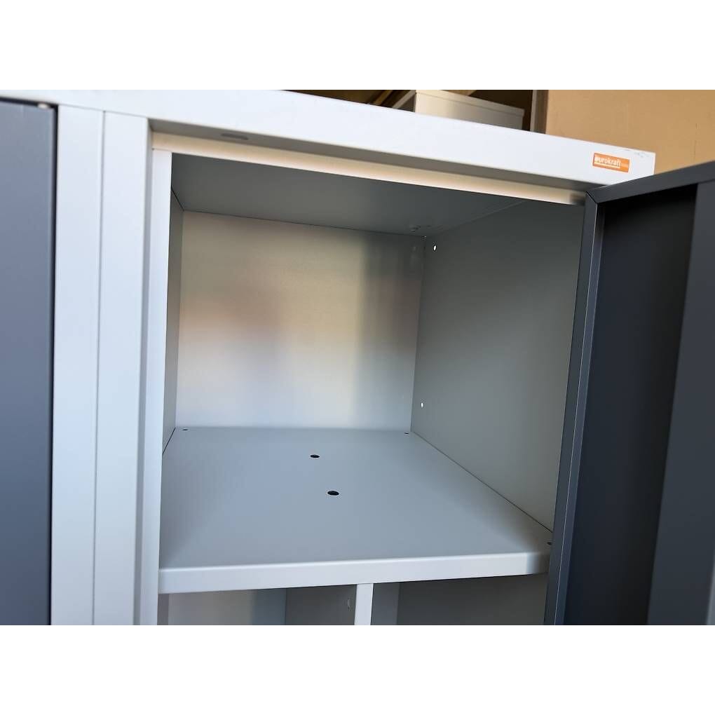 neuer 2er Garderobenschrank von Eurokraft