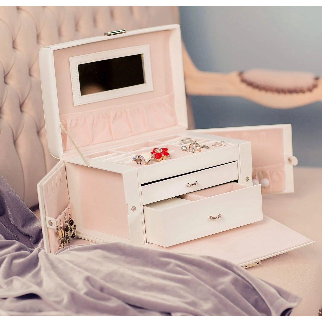 neues Schmuckkästchen mit Spiegel nur 40.- statt 89.-